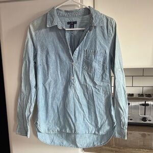 GAP Casual Light Blue Button Down Shirt